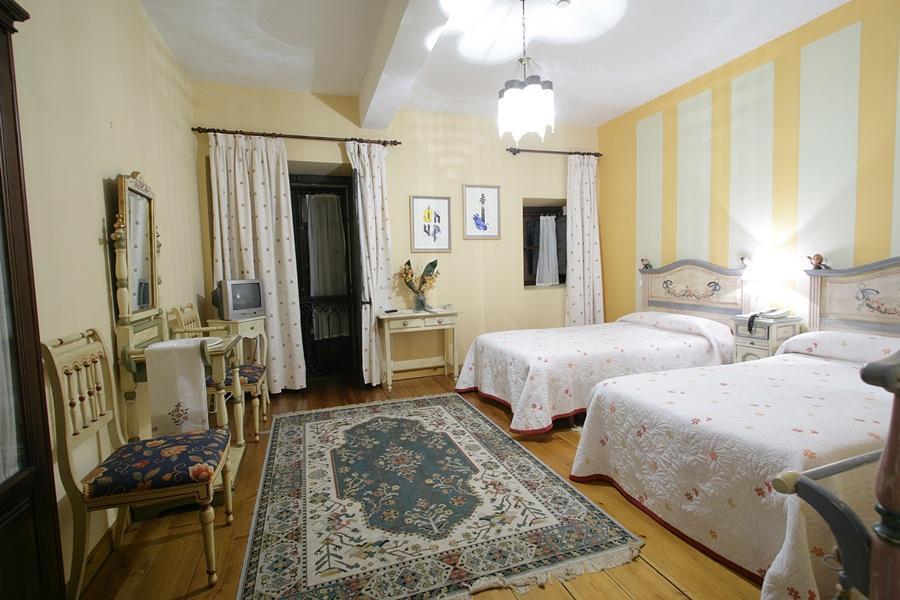 Hotel Palacio La Casona De Cerrazo Kültér fotó